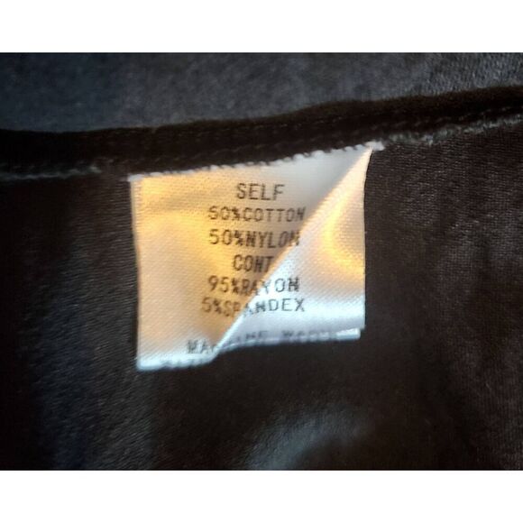 T10 Cubism black blouse - Picture 7 of 7